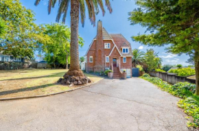 Big Family House 9 BR 4BH 13 BED